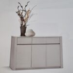 Credenza tre porte e tre cassetti