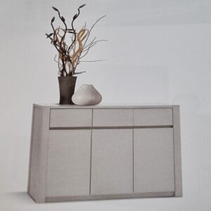 Credenza tre porte e tre cassetti